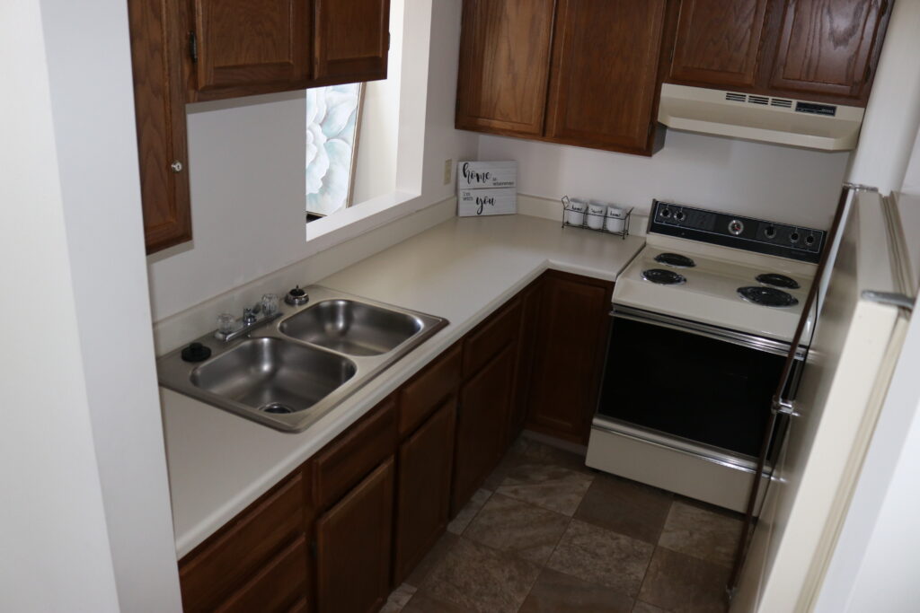 IMG_6901 - The Kensington - The Kensington The Kensington apartment kitchen